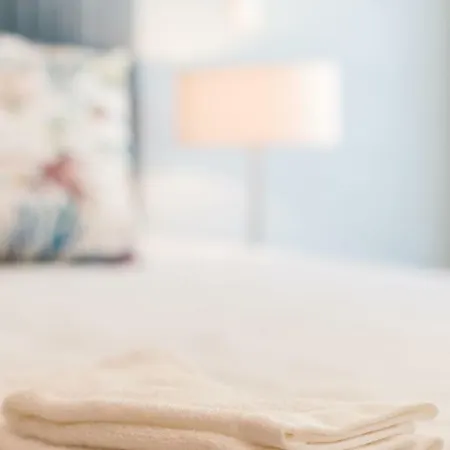Apartmán Lovelystay - Cozy In With Balcony